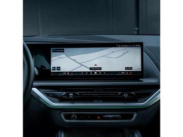 BMW XM 50e — photo 23