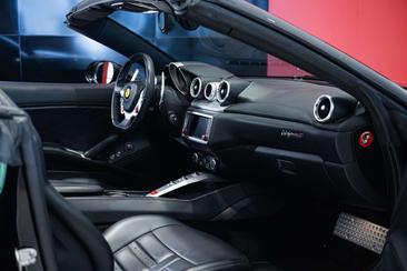 Ferrari California T — photo 11