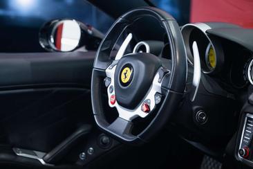 Ferrari California T — photo 14