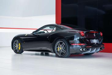 Ferrari California T — photo 35