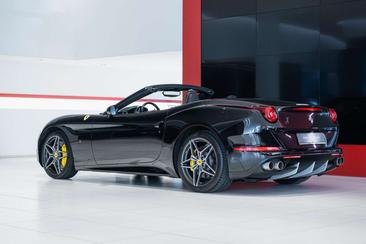 Ferrari California T — photo 38