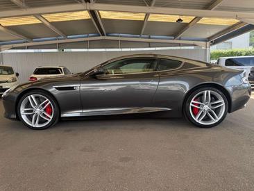 Aston Martin Virage — photo 17
