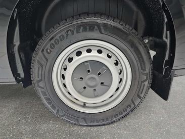 Volkswagen Transporter — photo 6