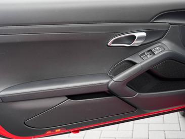 Porsche 718 Cabriolet Boxster S — photo 15