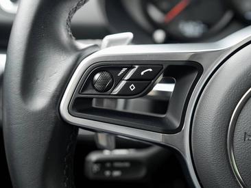 Porsche 718 Cabriolet Boxster S — photo 19