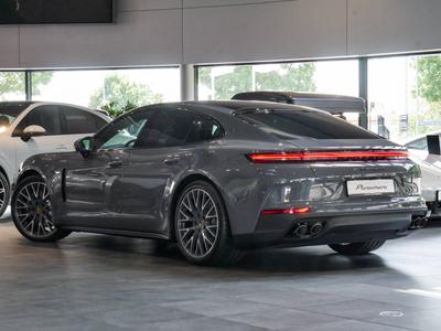 Porsche Panamera 4 E-Hybrid