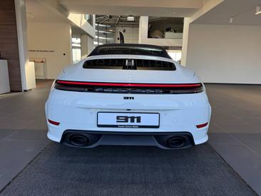 Porsche 911 Cabriolet Carrera S — photo 4