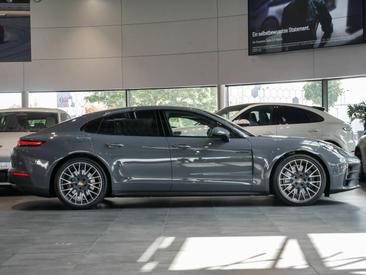 Porsche Panamera 4 E-Hybrid — photo 6