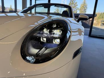 Porsche 911 Cabriolet Carrera S — photo 8