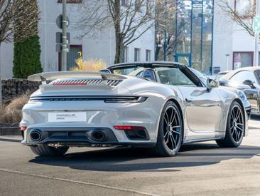 Porsche 911 Cabriolet Turbo S — photo 12