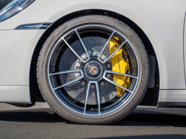 Porsche 911 Cabriolet Turbo S — photo 15