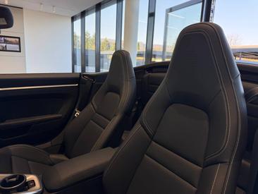 Porsche 911 Cabriolet Carrera S — photo 15