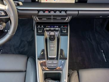 Porsche 911 Cabriolet Turbo S — photo 19