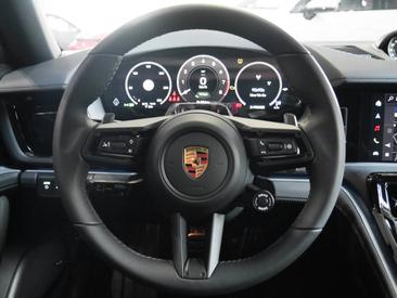 Porsche Panamera 4 E-Hybrid — photo 16
