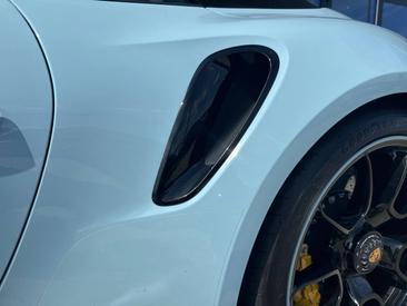 Porsche 911 Cabriolet Turbo S — photo 25