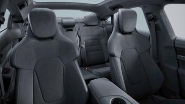 Porsche Taycan GTS — photo 10