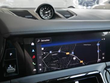 Porsche Panamera 4 E-Hybrid — photo 21