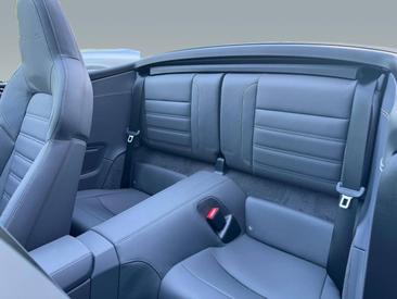 Porsche 911 Cabriolet Turbo S — photo 29