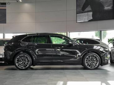 Porsche Cayenne III Turbo Electric — photo 6