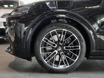 Porsche Cayenne III Turbo Electric — photo 9
