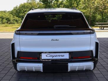 Porsche Cayenne III Turbo Electric — photo 4