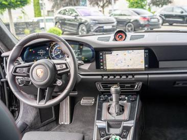 Porsche 911 GT3 — photo 13
