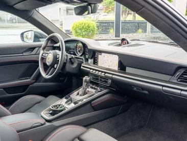 Porsche 911 GT3 — photo 14