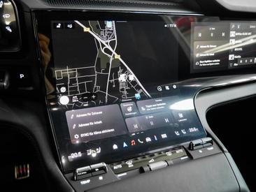 Porsche Cayenne III Turbo Electric — photo 26