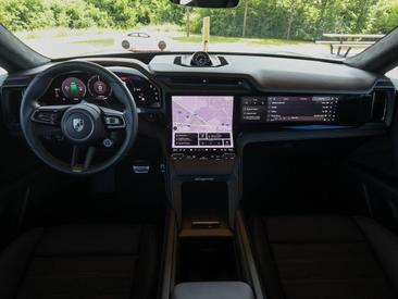 Porsche Cayenne III Turbo Electric — photo 16