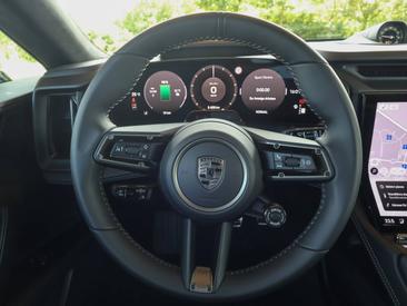 Porsche Cayenne III Turbo Electric — photo 17