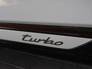 Porsche Cayenne III Turbo Electric — photo 28
