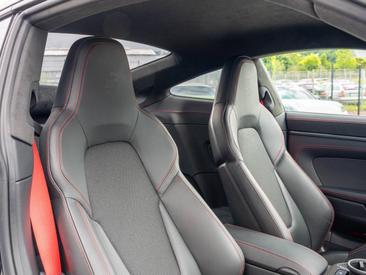 Porsche 911 GT3 — photo 27