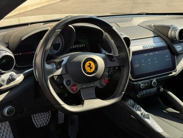 Ferrari GTC4Lusso T — photo 5