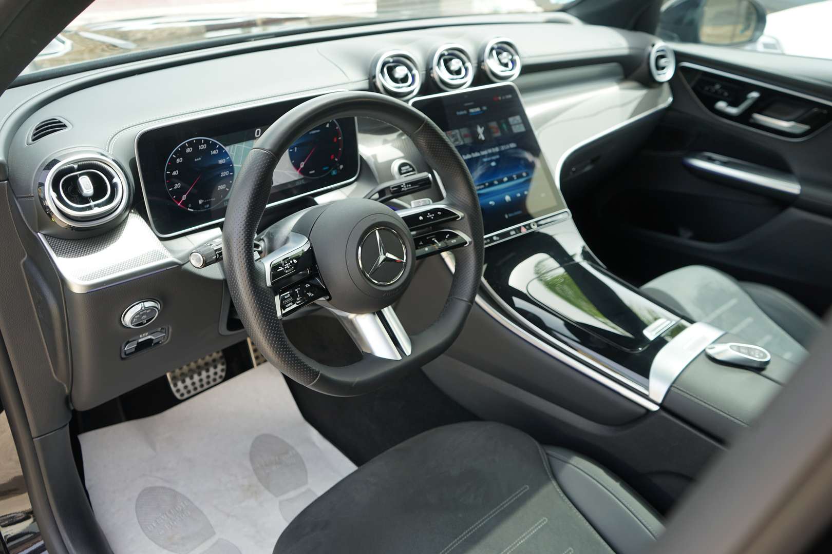 Mercedes GLC Coupé 220 AMG Line Premium - 2025 - Joinsteer - #8