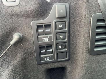 Land Rover Discovery D300 R-Dynamic SE — photo 18