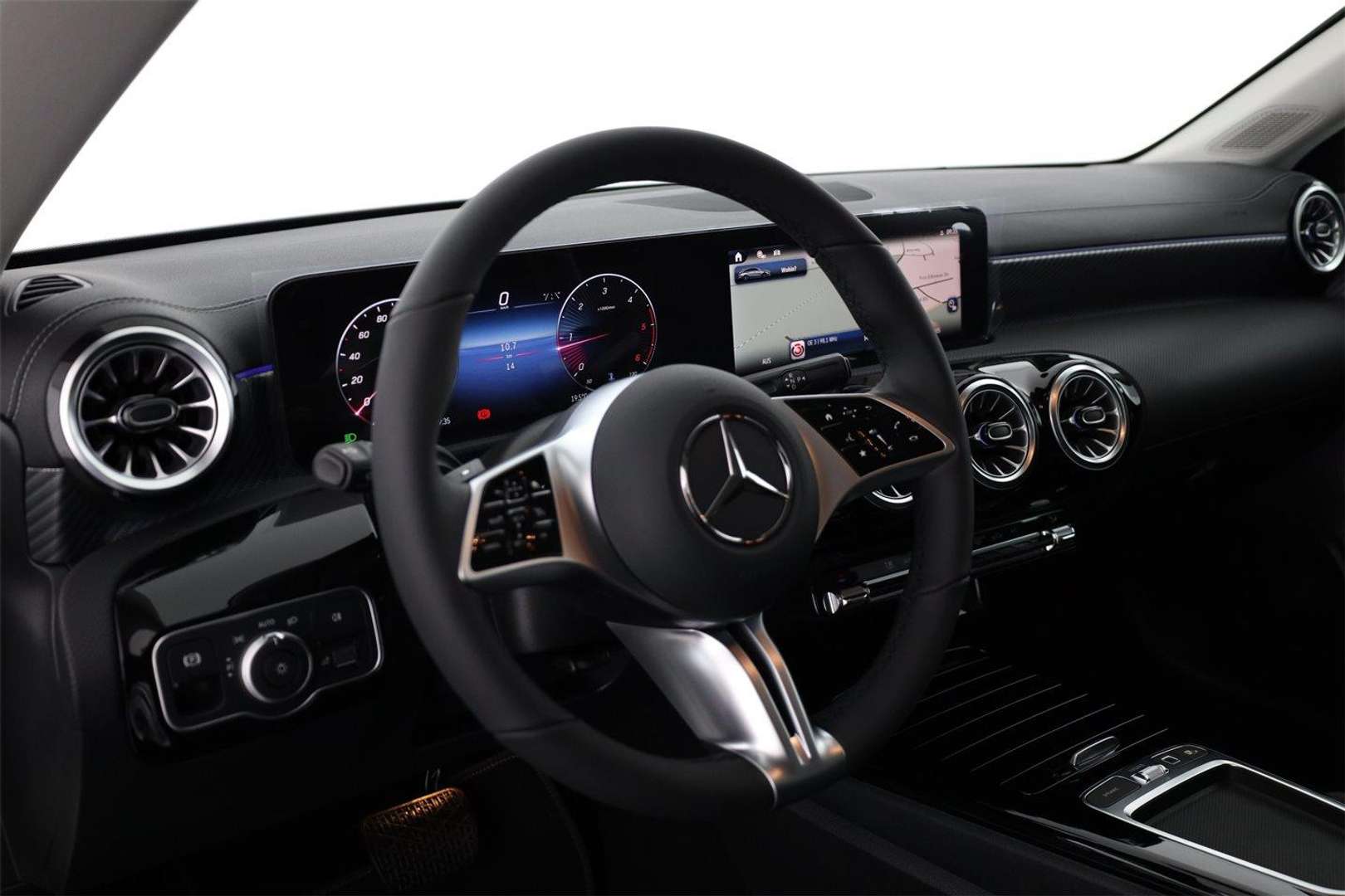 Mercedes CLA 180 Business - 2025 - Joinsteer - #10