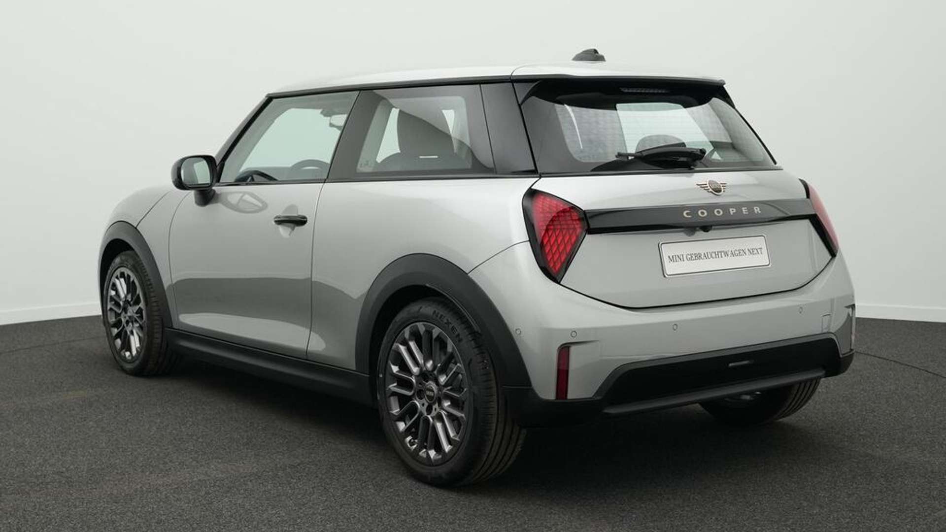 Mini Cooper Classic Essence - 2024 - Joinsteer - #2