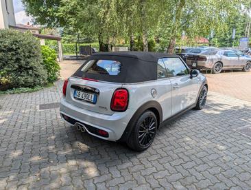 Mini Cabrio Cooper S Hype — photo 5