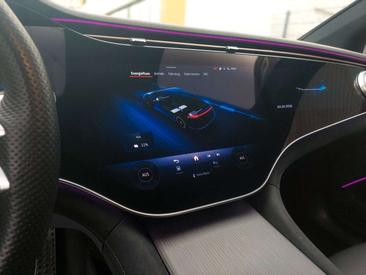 Mercedes EQS 53 — photo 27