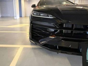 Lamborghini Urus SE — photo 8