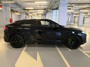 Lamborghini Urus SE — photo 10
