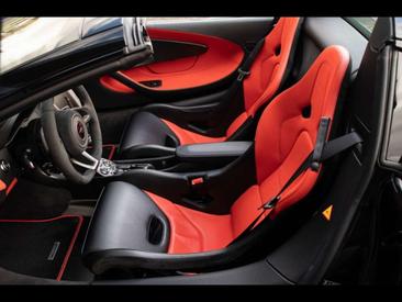 McLaren 600LT Spider — photo 18