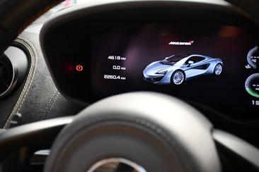 McLaren 570GT — photo 19