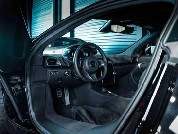 McLaren Artura — photo 28