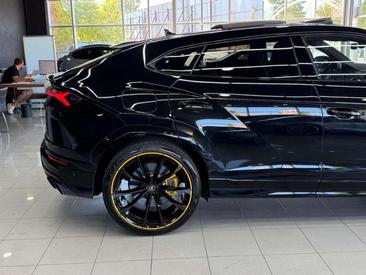 Lamborghini Urus S — photo 11