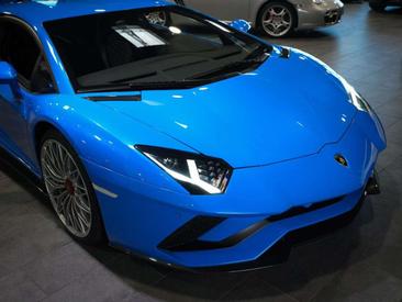 Lamborghini Aventador S — photo 12
