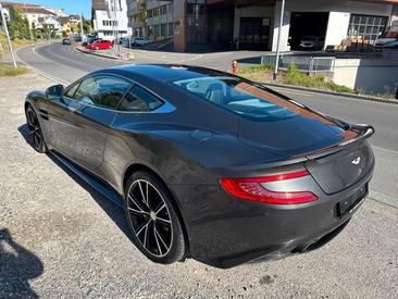 Aston Martin Vanquish V12 — photo 4