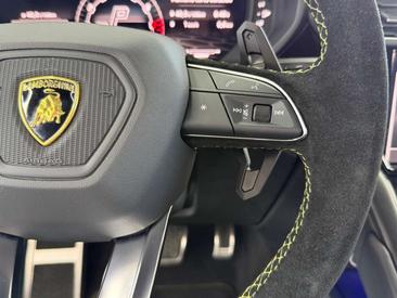 Lamborghini Urus S — photo 20