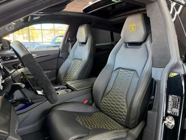 Lamborghini Urus S — photo 21