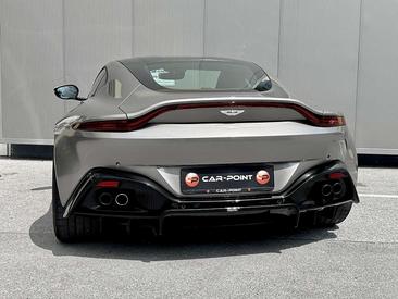 Aston Martin Vantage V8 — photo 6